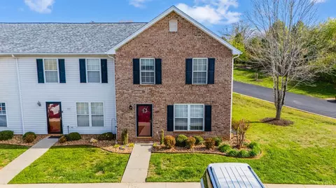 1011 Middle View Dr, Forest, VA 24551