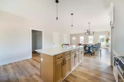 Kitchen - 2549 Thomas Jefferson Rd, Forest, VA 24551 photo 6 of 6