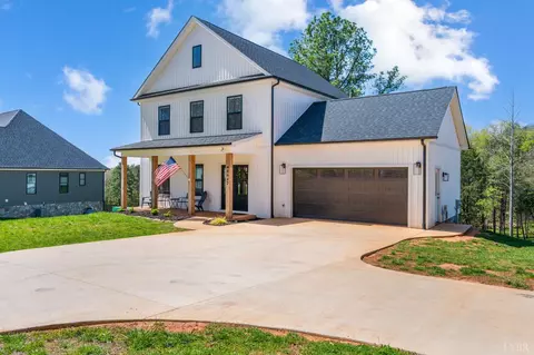 Exterior - 4442 Goode Rd, Goode, VA 24556 photo 5 of 12