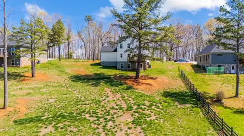 Exterior - 4442 Goode Rd, Goode, VA 24556 photo 9 of 12