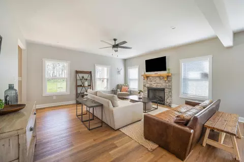 Living - 4442 Goode Rd, Goode, VA 24556 photo 1 of 2