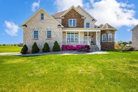 1015 Helmsdale Dr, Forest, VA 24551