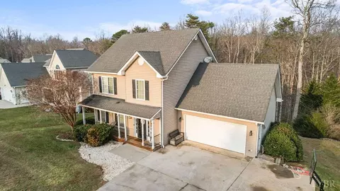 130 Delaney Dr, Lynchburg, VA 24501