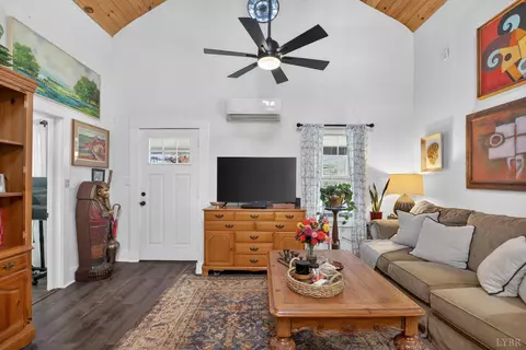 Entry Way - 150 Mount Olive Rd, Amherst, VA 24521 photo 1 of 4