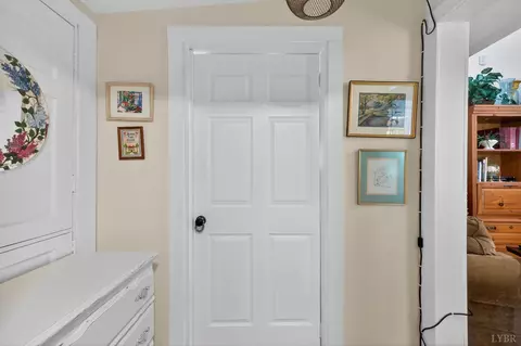 Entry Way - 150 Mount Olive Rd, Amherst, VA 24521 photo 4 of 4