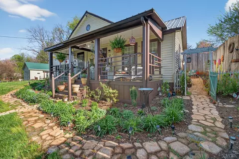 Exterior - 150 Mount Olive Rd, Amherst, VA 24521 photo 6 of 22