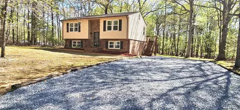 18 Valleywood Dr, Forest, VA 24551