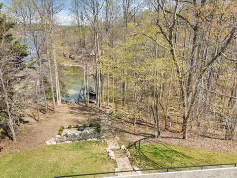 View/Area - 290 Dodee Ln, Union Hall, VA 24176 photo 2 of 14