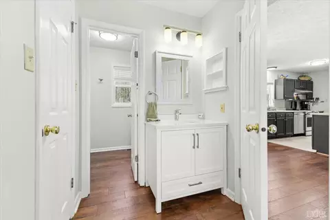 Entry Way - 290 Dodee Ln, Union Hall, VA 24176 photo 3 of 4