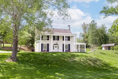 1079 Rivermont Ter, Lynchburg, VA 24503