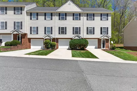 2009 Lakeside Dr, Lynchburg, VA 24501