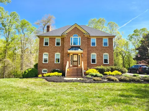100 Jameson Ct, Lynchburg, VA 24503