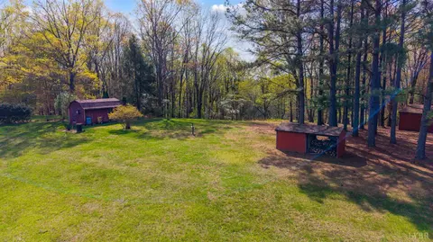 Exterior - 331 Johnson Dr, Amherst, VA 24521 photo 10 of 15