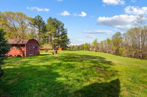 Exterior - 331 Johnson Dr, Amherst, VA 24521 photo 8 of 15