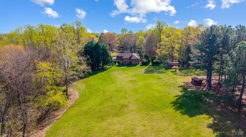 Exterior - 331 Johnson Dr, Amherst, VA 24521 photo 9 of 15