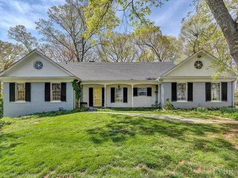 1601 Lexington Dr, Lynchburg, VA 24503