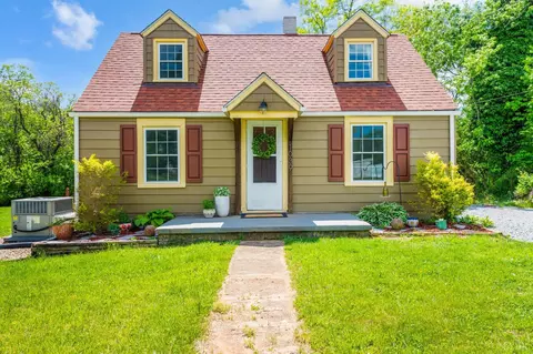 1039 Combs Cove Dr, Forest, VA 24551