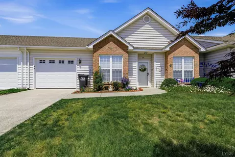 29 Shore Line Dr, Lynchburg, VA 24501