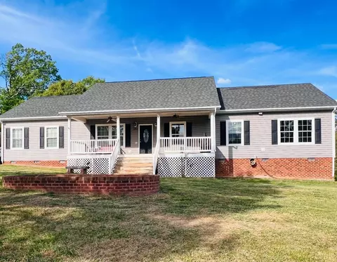 6956 Climax Rd, Gretna, VA 24557