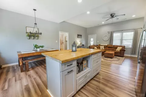 11317 Leesville Rd, Evington, VA 24550 photo 17