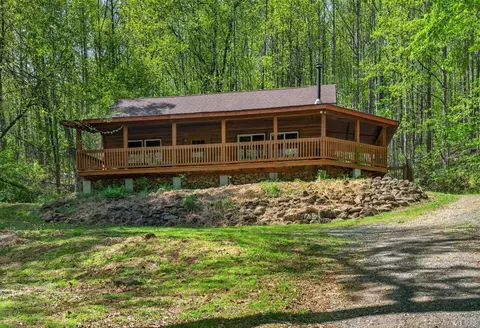 1539 Wheats Valley Rd, Bedford, VA 24523