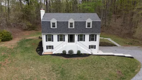 2252 Coffee Rd, Lynchburg, VA 24503