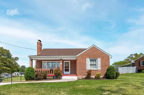 275 Seminole Dr, Madison Heights, VA 24572