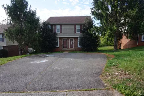 112 Water Gate Dr, Lynchburg, VA 24502