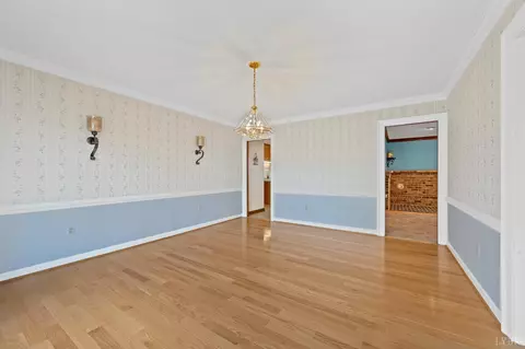 Dining - 355 Dyson Rd, Amherst, VA 24521 photo 1 of 4