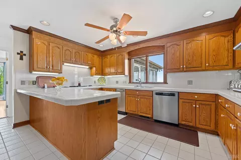 Kitchen - 355 Dyson Rd, Amherst, VA 24521 photo 1 of 4