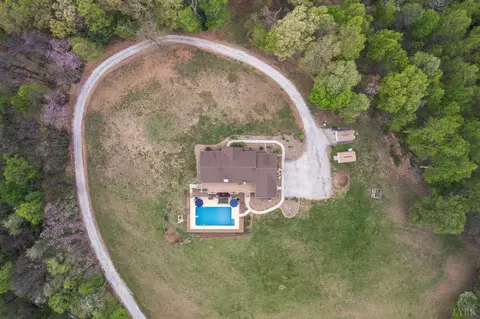 View/Area - 355 Dyson Rd, Amherst, VA 24521 photo 1 of 2