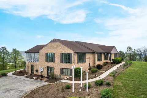 Exterior - 355 Dyson Rd, Amherst, VA 24521 photo 5 of 25