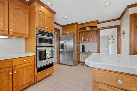 Kitchen - 355 Dyson Rd, Amherst, VA 24521 photo 4 of 4