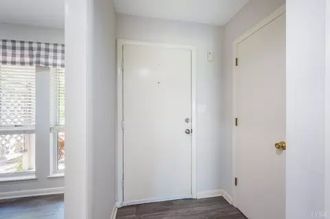 Entry Way - 424 Oak Point Rd, Forest, VA 24551 photo 1 of 5