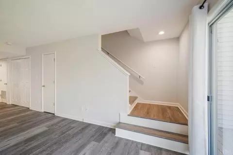 Entry Way - 424 Oak Point Rd, Forest, VA 24551 photo 4 of 5