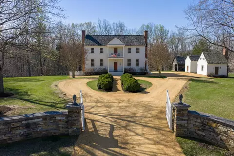 1651 Fox Hill Rd, Lynchburg, VA 24503