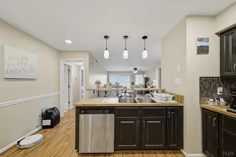 Kitchen - 2304 Deer Run, Forest, VA 24551 photo 2 of 4