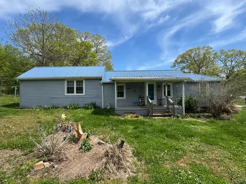 912 Oakville Rd, Appomattox, VA 24522