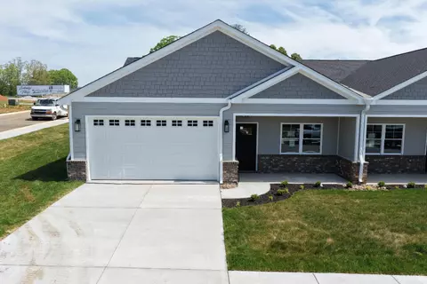 32 Lockridge Ln, Lynchburg, VA 24502