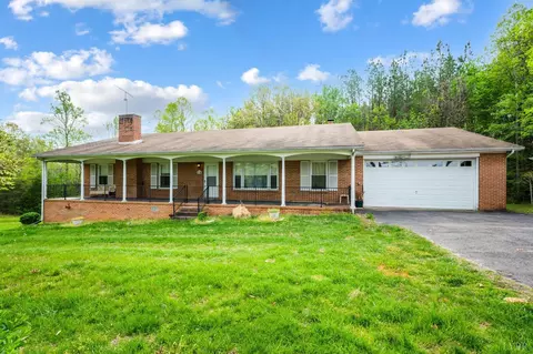 2809 Hillcroft Rd, Charlotte Court House, VA 23923