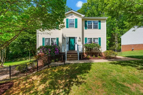 140 Turtle Creek Rd, Lynchburg, VA 24501