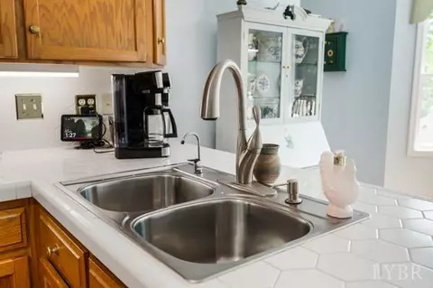 Kitchen - 217 Millspring Dr, Forest, VA 24551 photo 4 of 5