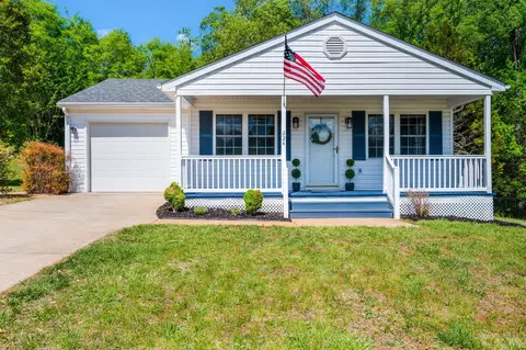 224 Lookout Dr, Lynchburg, VA 24502