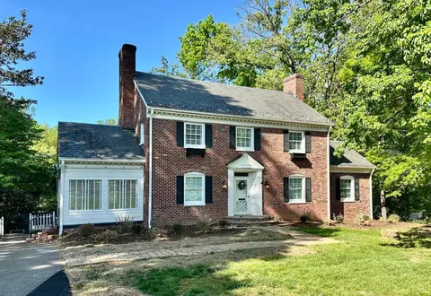 4625 Locksview Rd, Lynchburg, VA 24503