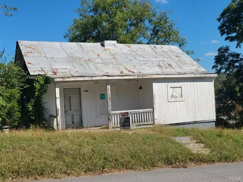 1814 E Lynch St, Lynchburg, VA 24504