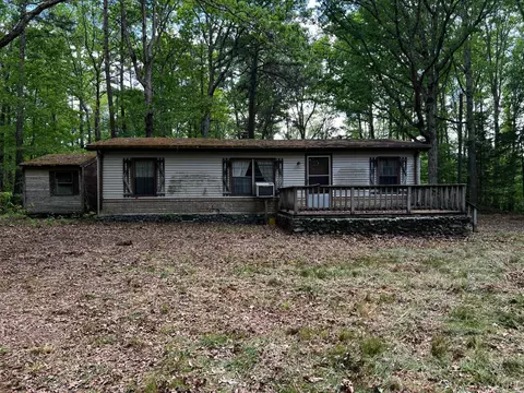 1162 Macdonald Rd, Scottsburg, VA 24589