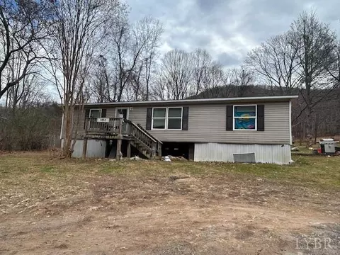 1959 Sweet Hollow Rd, Big Island, VA 24526