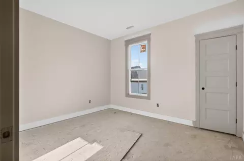 Bedroom - 1060 Elk Creek Rd, Forest, VA 24551 photo 3 of 4