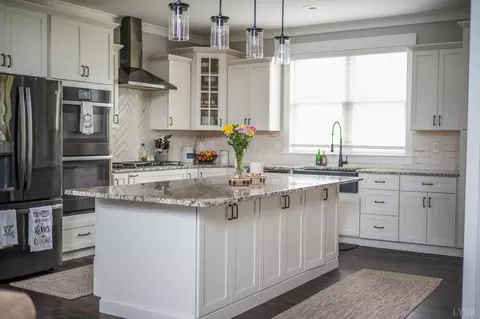 Kitchen - 210 Caleb Ct, Evington, VA 24550 photo 5 of 10