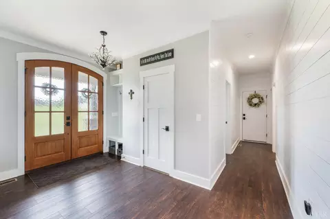 Entry Way - 210 Caleb Ct, Evington, VA 24550 photo 4 of 13